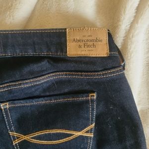 Abercrombie and Fitch NWOT Jeans 4S W27 L31
